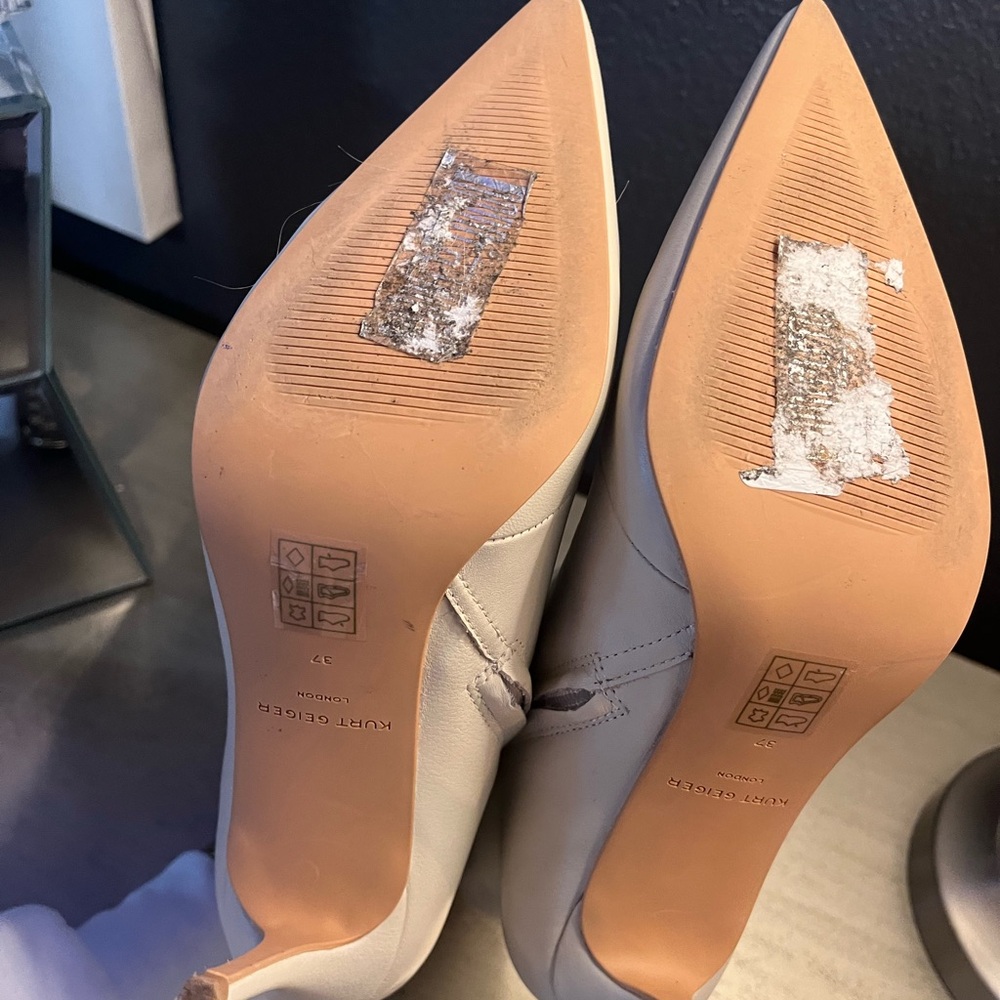 KURT GEIGER stunning boots. Soft leather and in new condition. Bling, Bling!!!! - Picture 11 of 13